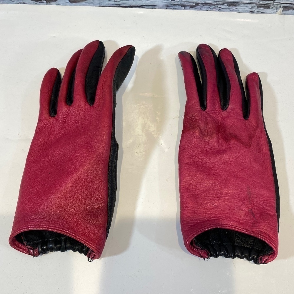 Gap Ladies Pink and Black Leather Gloves Size S M